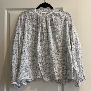 Doen Jane blouse, light blue floral. Size small.